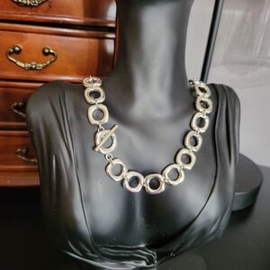 Elegant Silver Link Necklace